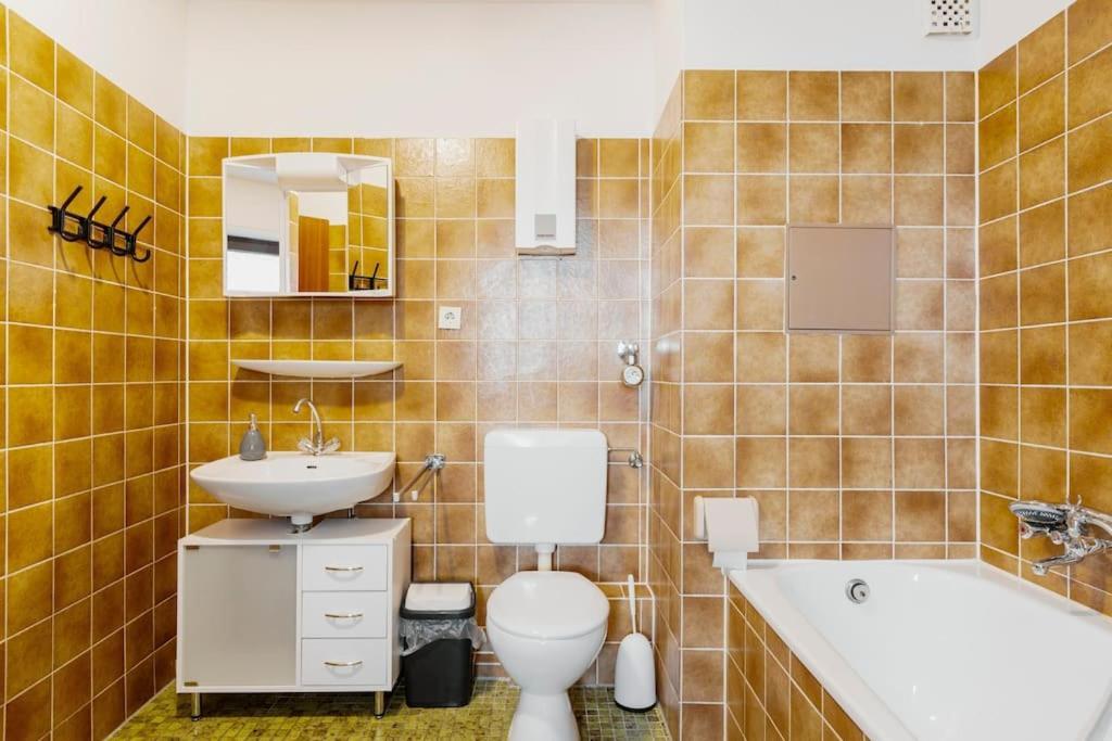 Malidu Apartment Krefeld Duesseldorf Экстерьер фото